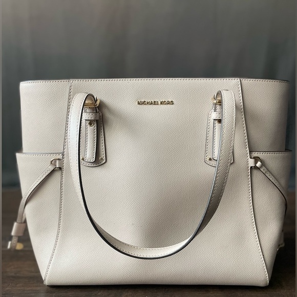 Michael Kors Handbags - Light pink Michael Kors handbag